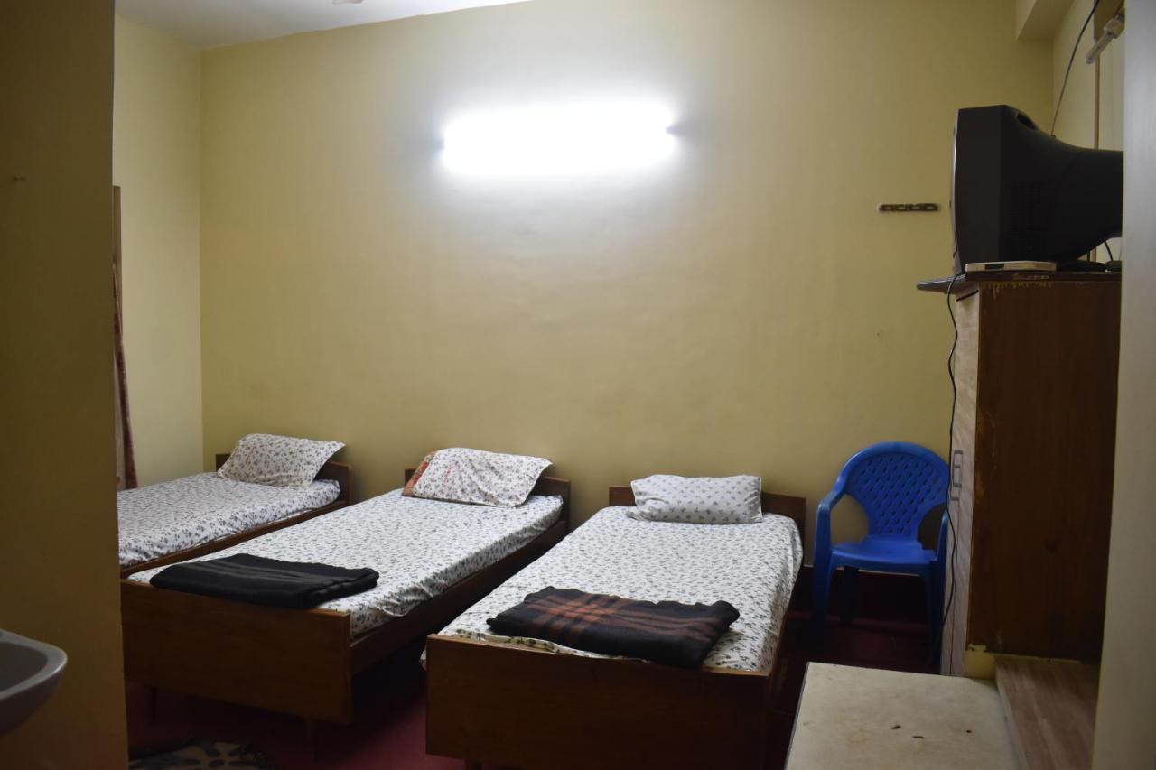 Hotel suraj Balasore Habitación foto